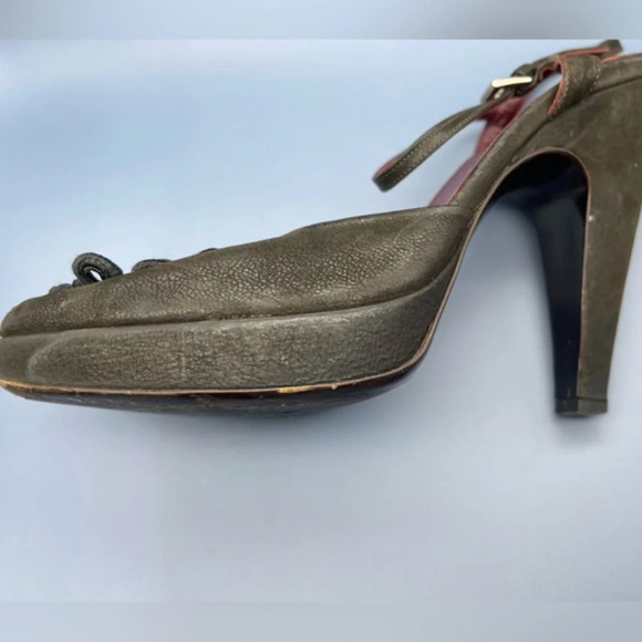 Vintage PRADA Vero Cuoio Peep Toe Embellished Pump - Picture 12 of 14